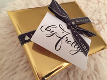 Load image into Gallery viewer, 3. Gift wrapping - service
